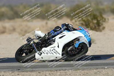 media/Dec-06-2025-CVMA (Sat) [[4a896cc04c]]/Race 4-Formula Middleweight/